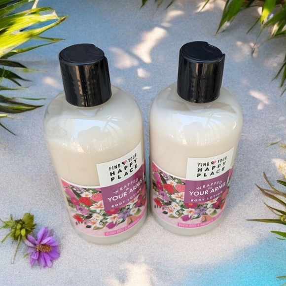 Find Your Happy Place Wrapped In Your Arms Body Lotion (2 Bottles) - Picture 1 of 1